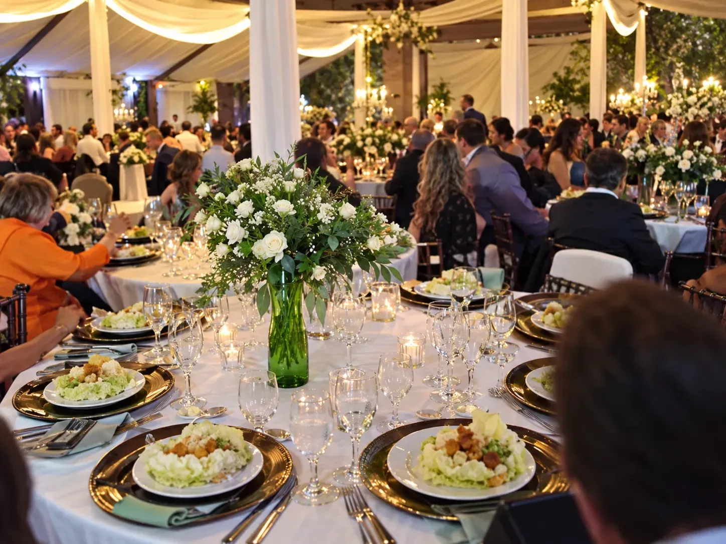 Dining and gathering at Lodge Laske Nakke